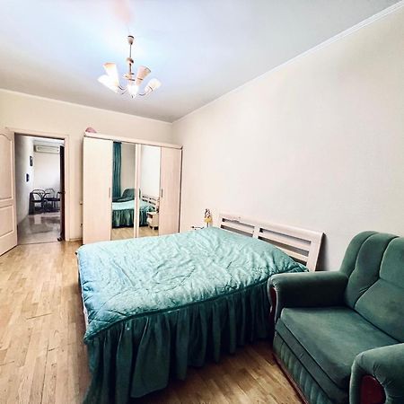 Apartment On Skorykovskyi Lane 4 Dniepropietrowsk Zewnętrze zdjęcie